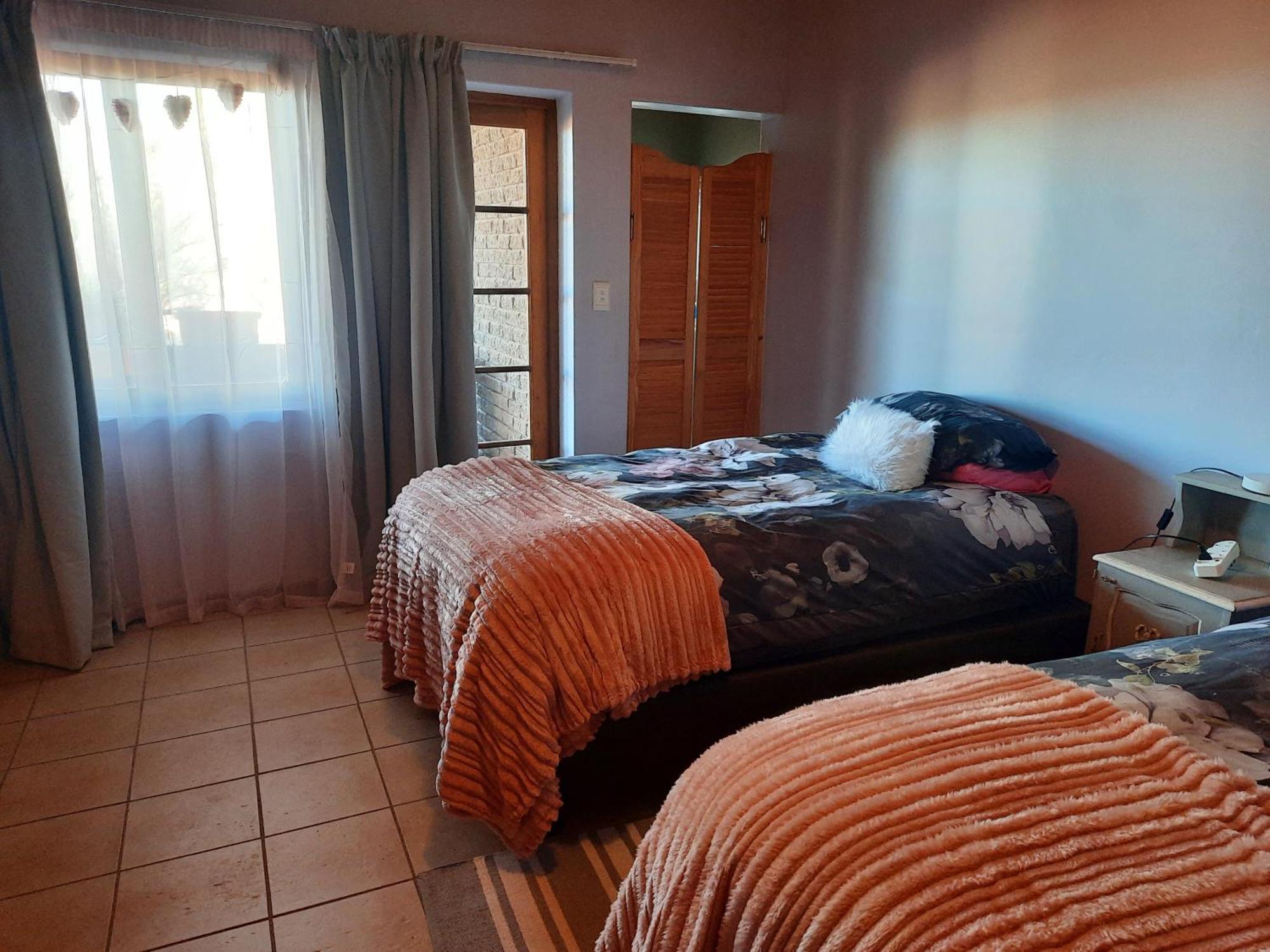 Terra Rouge Guestfarm & Sonstraal Farmhouse Koes Luaran gambar