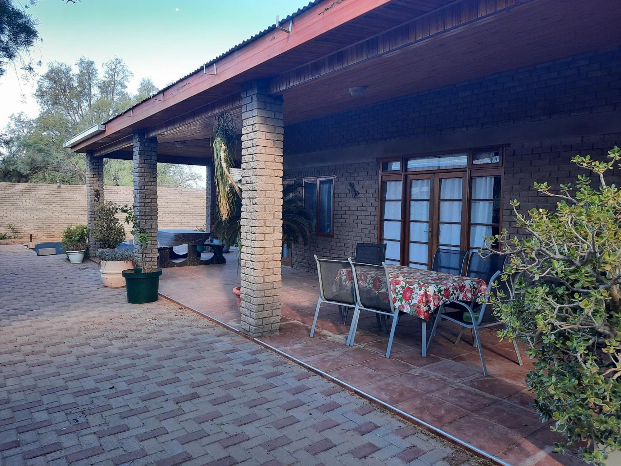 Terra Rouge Guestfarm & Sonstraal Farmhouse Koes Luaran gambar